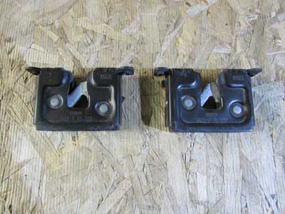 BMW Hood Latches Locks (Left and Right Set) 51237115229 E82 E90 E60 E63 E84 E83